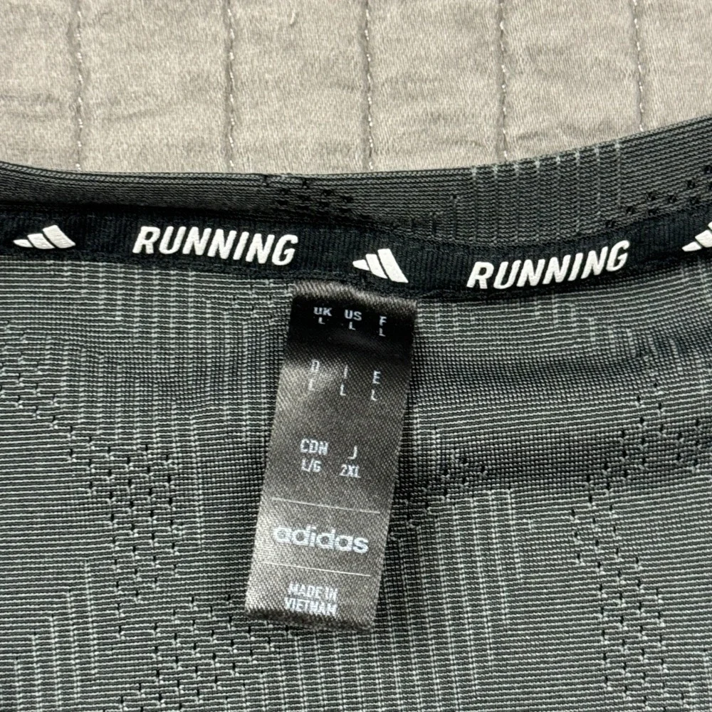 Adidas Mens Large T Shirt Running HEAT.RDY Gray Geometric Short Sleeve Training